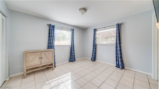 6549 Duquesne DR, Fort Myers, FL 33919