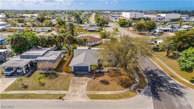 6549 Duquesne DR, Fort Myers, FL 33919