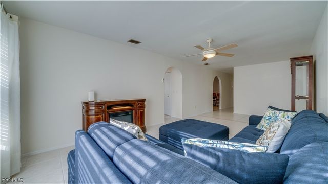 6549 Duquesne DR, Fort Myers, FL 33919