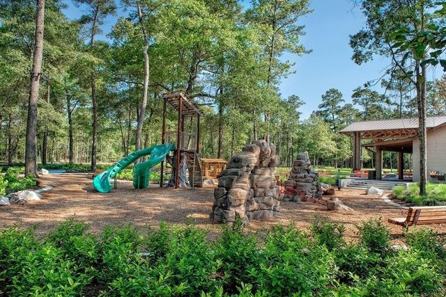 12515 Pierson Hollow Drive, Humble, TX 77346