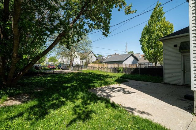 2043 28th STREET, Milwaukee, WI 53208