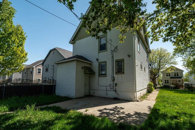 2043 28th STREET, Milwaukee, WI 53208
