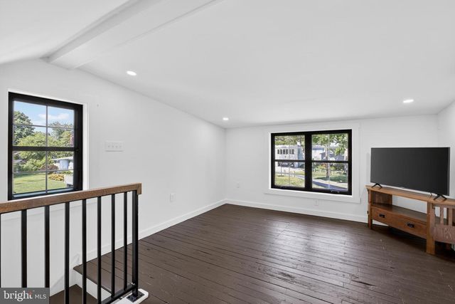 70 PARK LN, Earleville, MD 21919