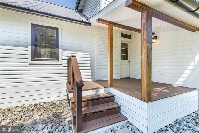 70 PARK LN, Earleville, MD 21919