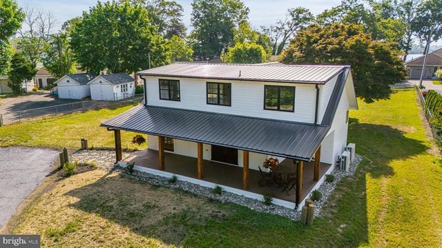 70 PARK LN, Earleville, MD 21919