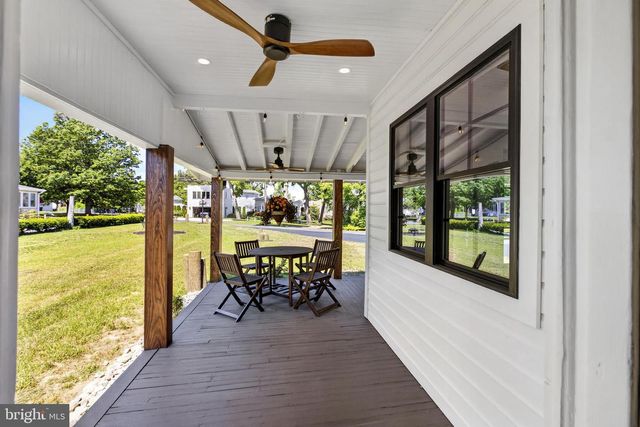 70 PARK LN, Earleville, MD 21919