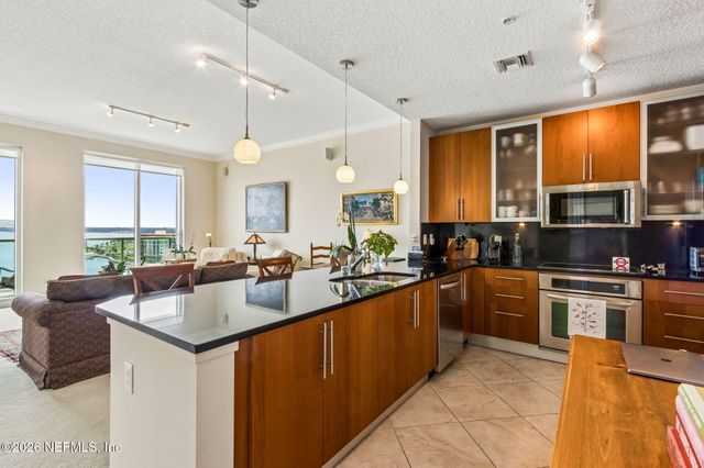 1431 RIVERPLACE Boulevard 1008, Jacksonville, FL 32207