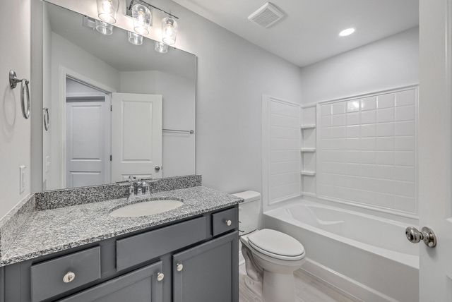 513 New Regenia Place, Ridgeville, SC 29472