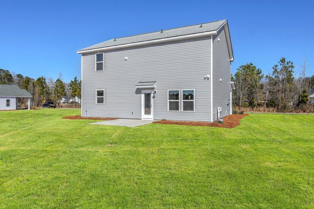 513 New Regenia Place, Ridgeville, SC 29472