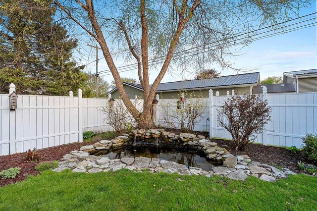 300 3RD STREET, Oconto, WI 54153