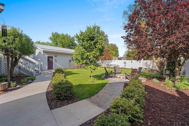 300 3RD STREET, Oconto, WI 54153