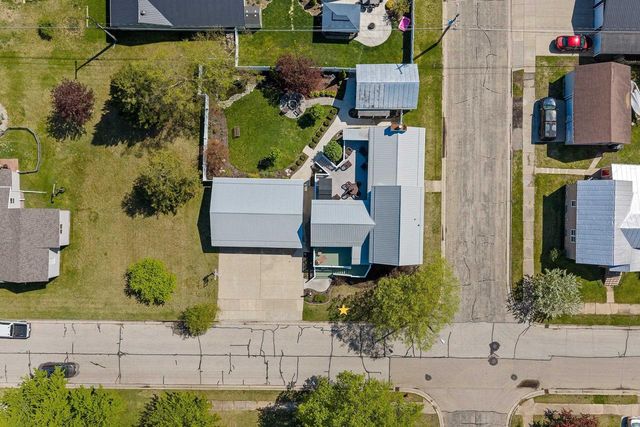 300 3RD STREET, Oconto, WI 54153