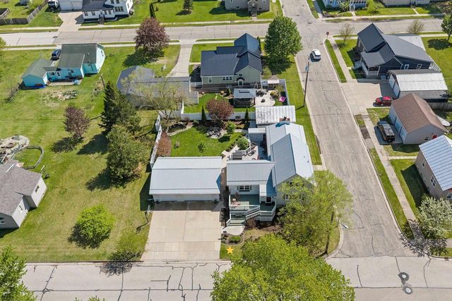 300 3RD STREET, Oconto, WI 54153