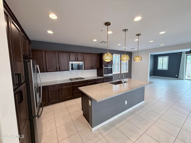 31766 N 24th Drive, Phoenix, AZ 85085
