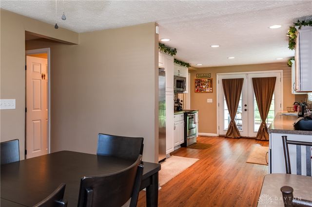 6520 Larcomb Drive, Huber Heights, OH 45424