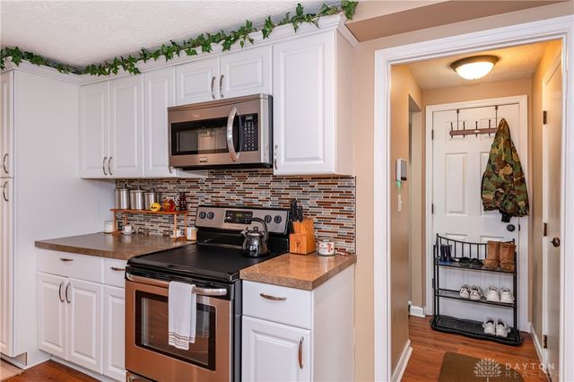 6520 Larcomb Drive, Huber Heights, OH 45424