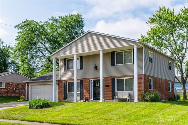 6520 Larcomb Drive, Huber Heights, OH 45424