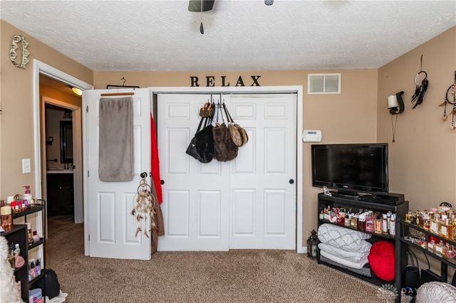 6520 Larcomb Drive, Huber Heights, OH 45424