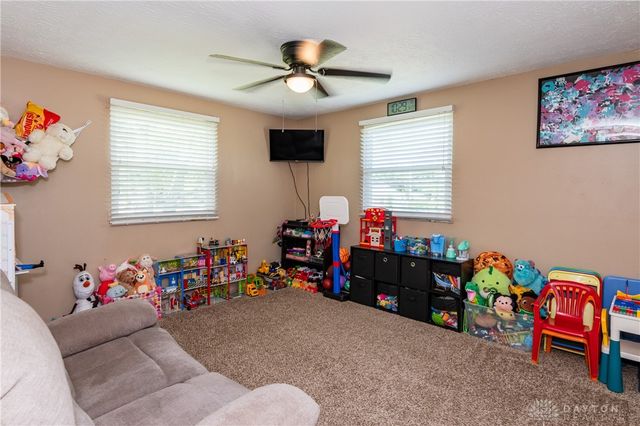 6520 Larcomb Drive, Huber Heights, OH 45424