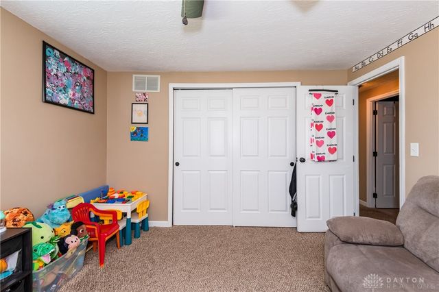 6520 Larcomb Drive, Huber Heights, OH 45424