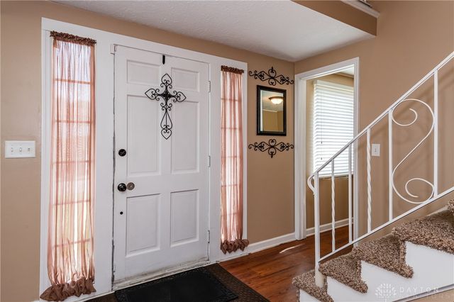 6520 Larcomb Drive, Huber Heights, OH 45424