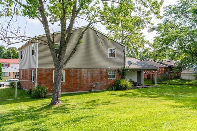 6520 Larcomb Drive, Huber Heights, OH 45424