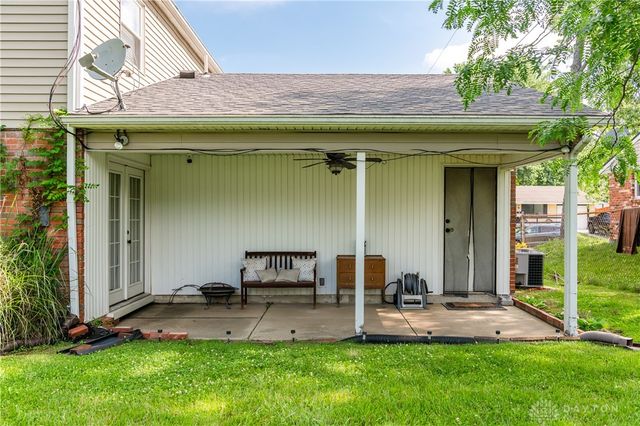 6520 Larcomb Drive, Huber Heights, OH 45424