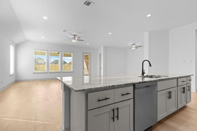 4133 Hidden Autumn Lane, League City, TX 77573