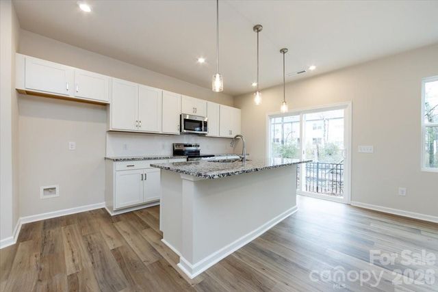 6001 Longar Lane, Charlotte, NC 28269