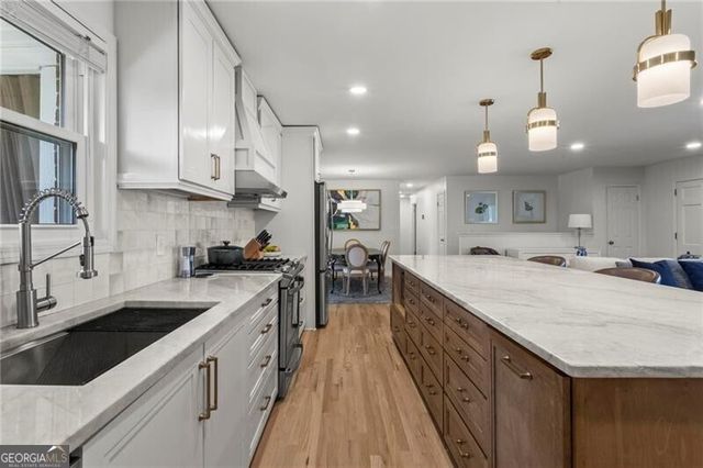 4061 North Cooper Lake Road SE, Smyrna, GA 30082