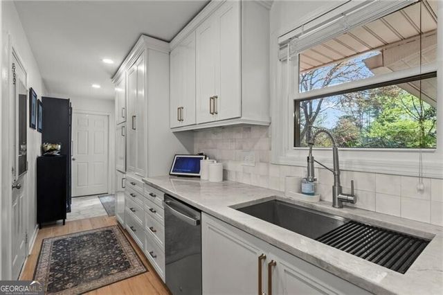 4061 North Cooper Lake Road SE, Smyrna, GA 30082