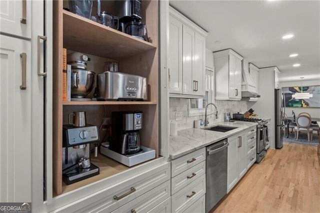 4061 North Cooper Lake Road SE, Smyrna, GA 30082