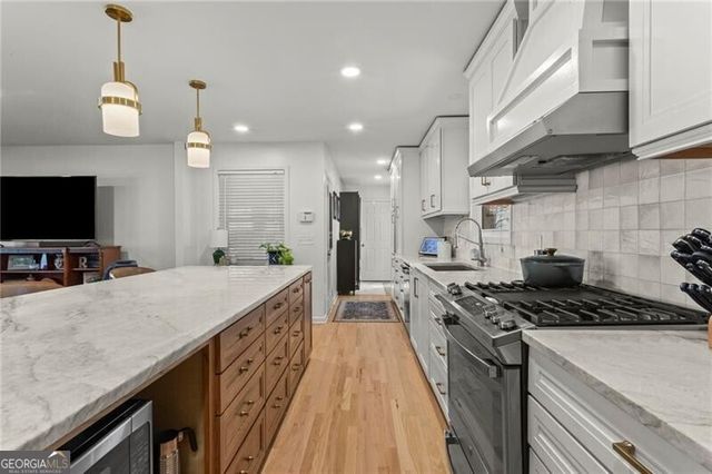 4061 North Cooper Lake Road SE, Smyrna, GA 30082