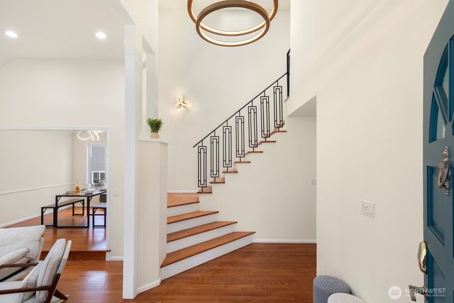 14916 NE 76th Court, Redmond, WA 98052