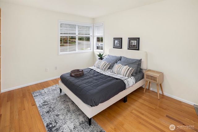 14916 NE 76th Court, Redmond, WA 98052