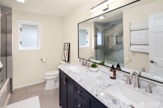 14916 NE 76th Court, Redmond, WA 98052