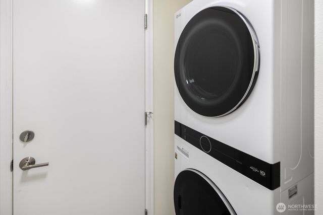 14916 NE 76th Court, Redmond, WA 98052