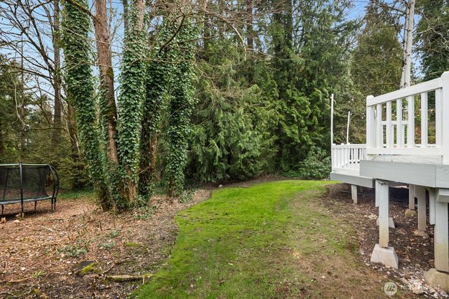 14916 NE 76th Court, Redmond, WA 98052