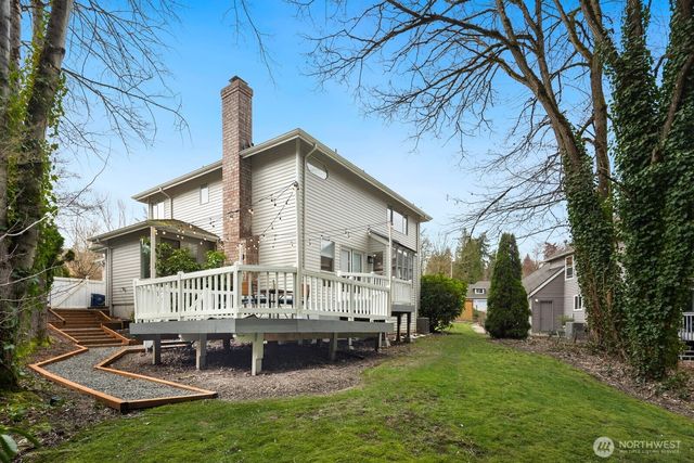 14916 NE 76th Court, Redmond, WA 98052
