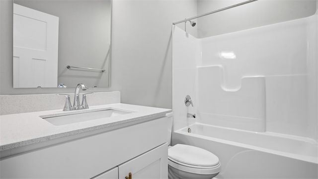 2724 Marra Drive, Hampton, PA 15044