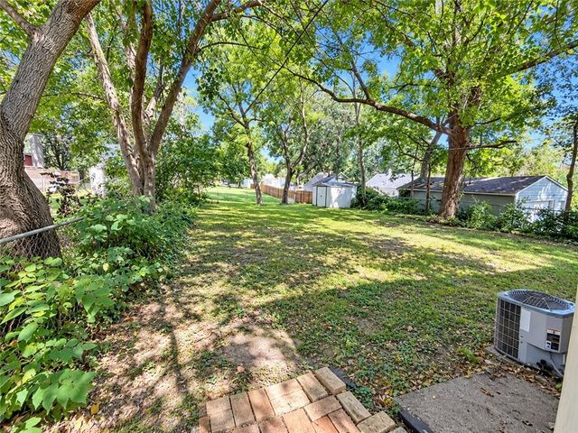 406 Devon Street, Independence, MO 64055
