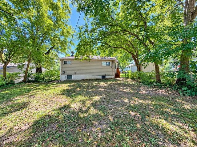 406 Devon Street, Independence, MO 64055