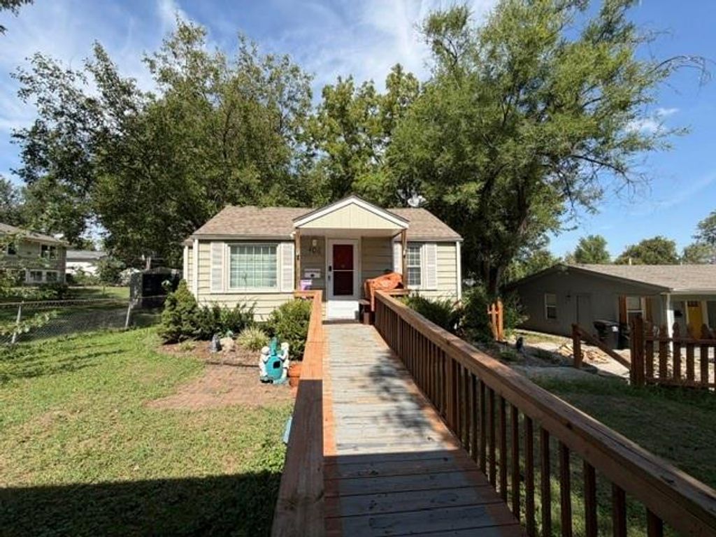406 Devon Street, Independence, MO 64055