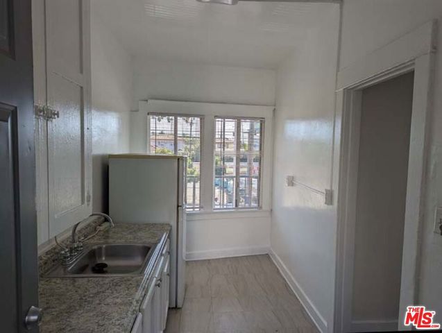 1298 Queen Anne Pl. 04, Los Angeles, CA 90019