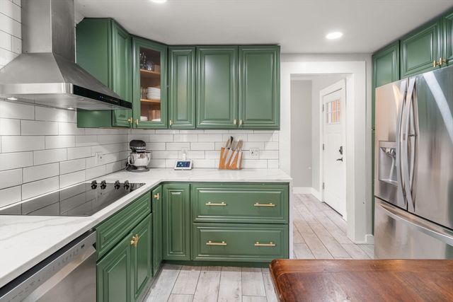 60 Taunton, Boston, MA 02136