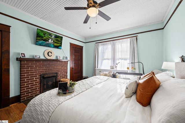 315 N Adair Street, Clinton, SC 29645