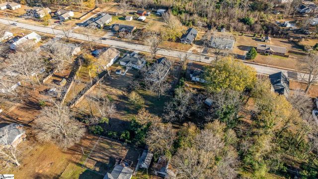 315 N Adair Street, Clinton, SC 29645