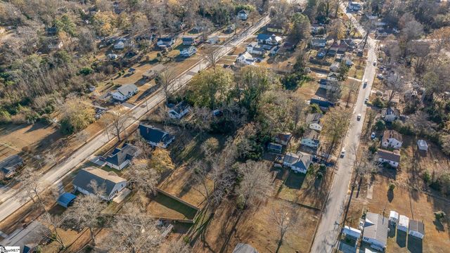 315 N Adair Street, Clinton, SC 29645