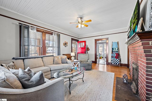 315 N Adair Street, Clinton, SC 29645