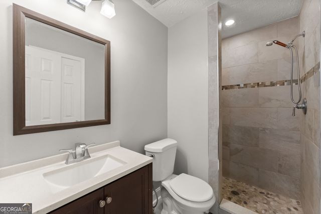 4523 Lafayette Lane, Loganville, GA 30052
